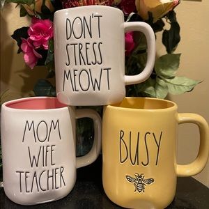 Rae Dunn Set Of Mugs